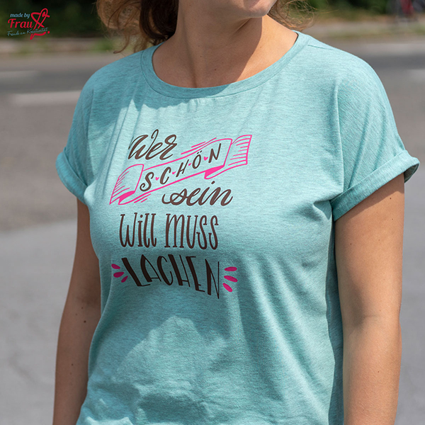 Oversize Shirt mit Plott "Wer schön sein will, muss lachen"